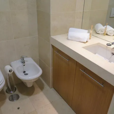 Charming - 2 Bedrooms & Garage Appartement Lisboa