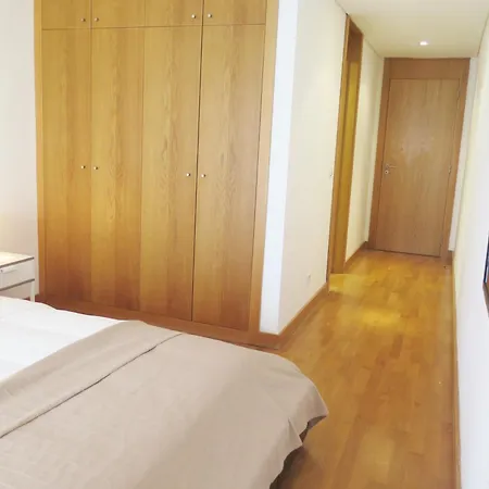 Charming - 2 Bedrooms & Garage * Lisboa