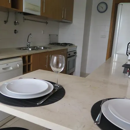 Appartement Charming - 2 Bedrooms & Garage Lisboa