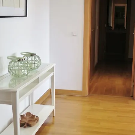 Charming - 2 Bedrooms & Garage * Lisboa