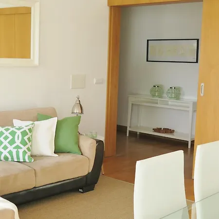 Charming - 2 Bedrooms & Garage Appartement Lisboa